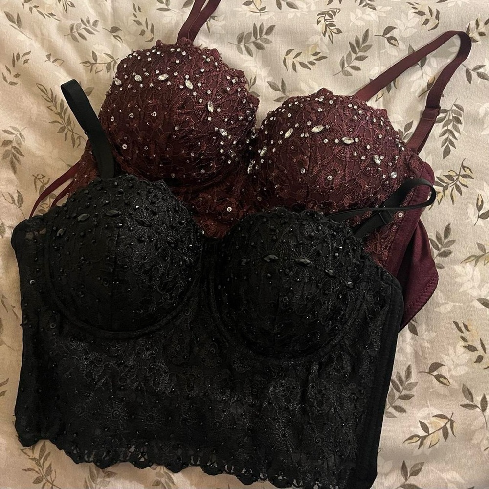 Elegant Lace Embellished Bralette Set - Black and Burgundy
